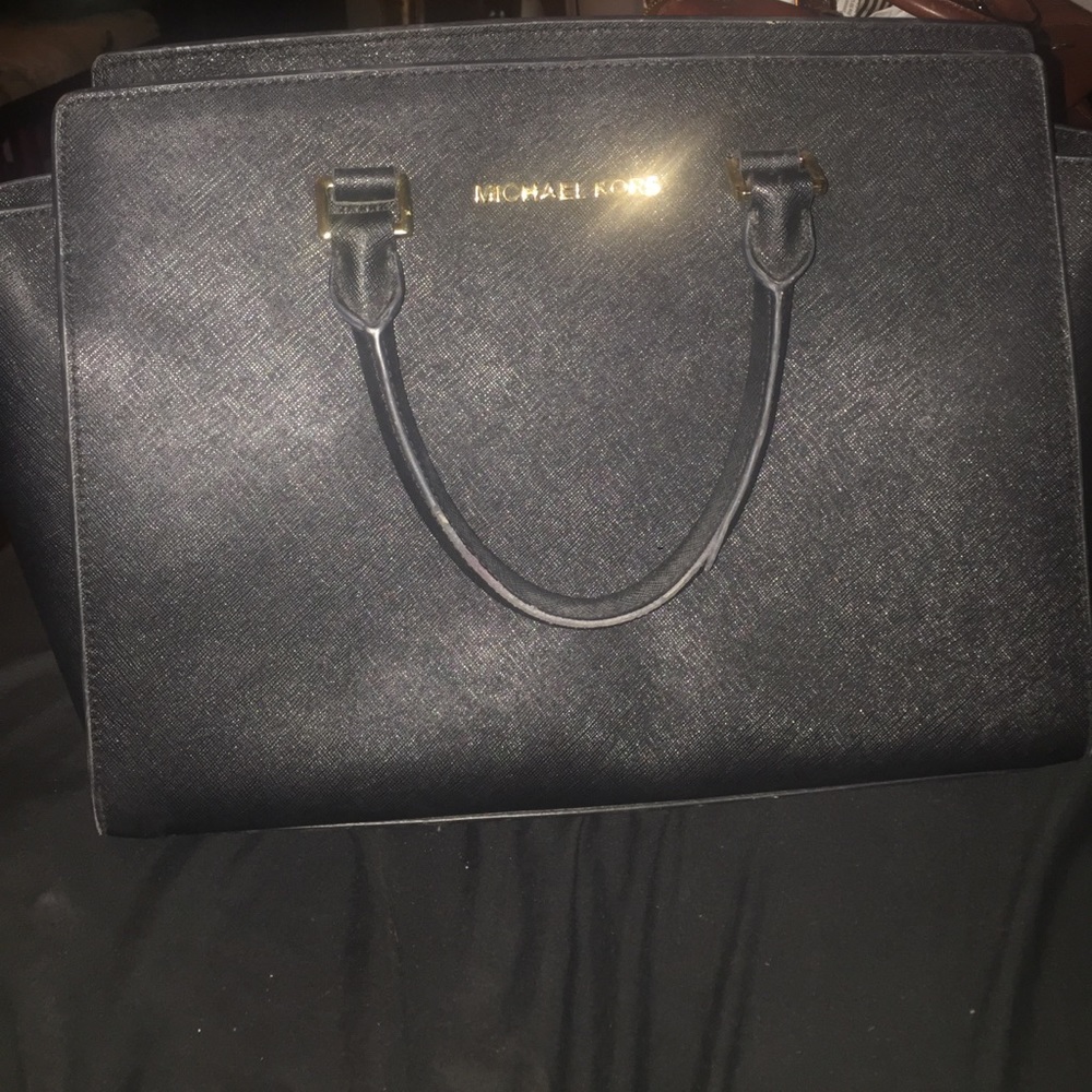 SOLD Large   black saffiano leather Michael SELMA