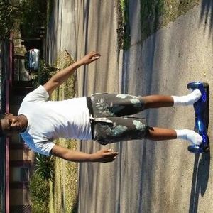 Meet your Posher, Kenneth