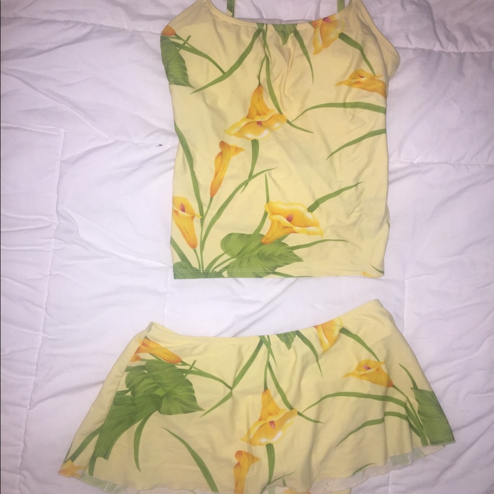 Yellow floral 2-piece bathing suit
