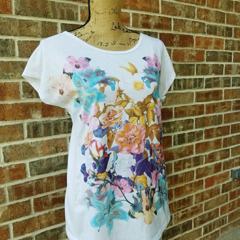 Floral Colorful Tshirt - Picture 4 of 6