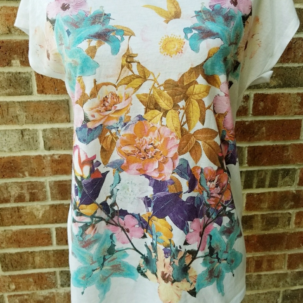 Floral Colorful Tshirt - Picture 3 of 6
