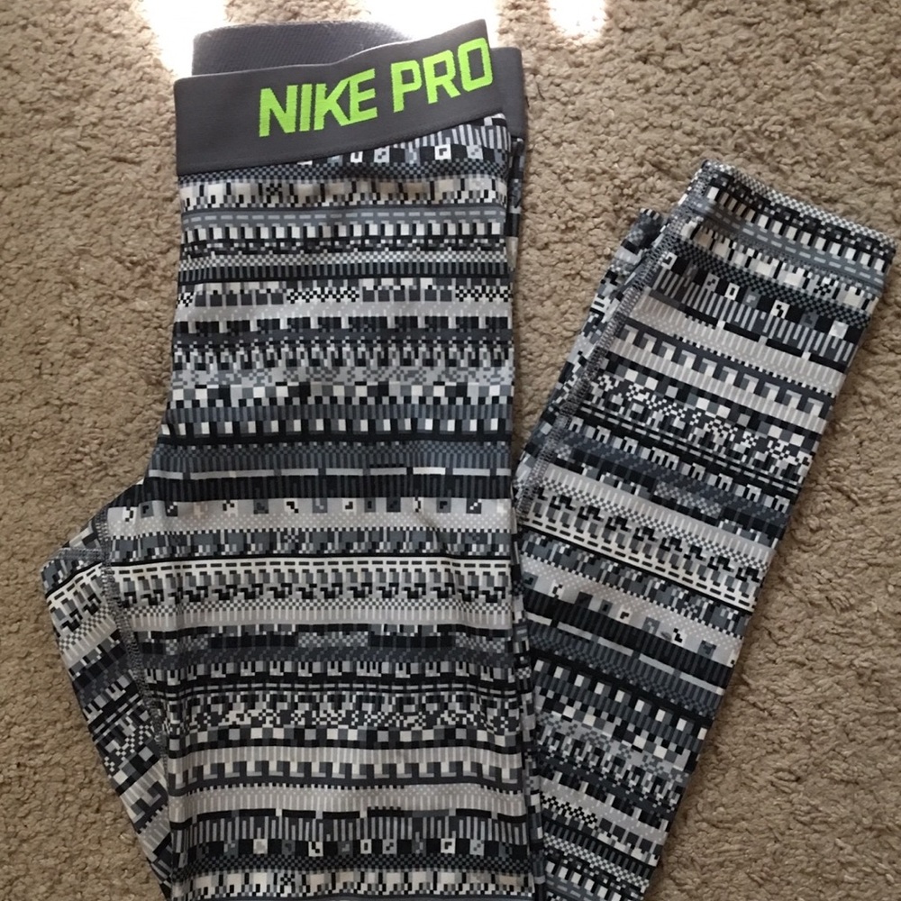 Nike leggings