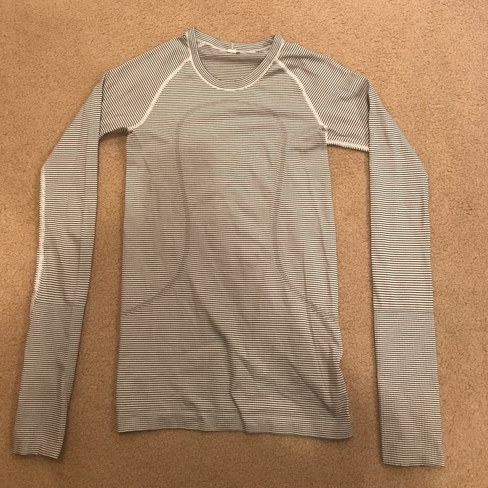 lululemon Swiftly Tech Long Sleeve Crew