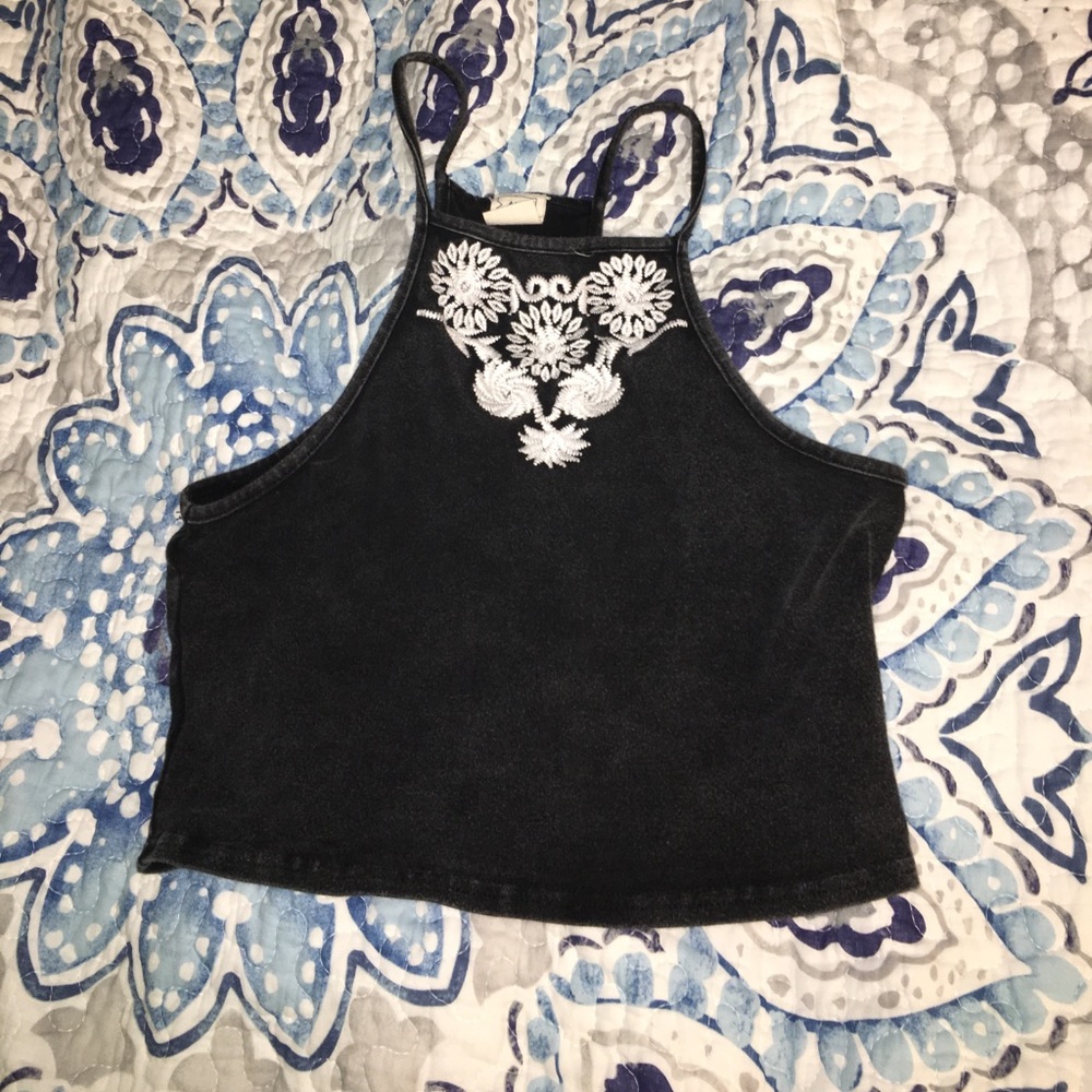 DARK GREY DETAILED CROP TOP‼️🛒🛍