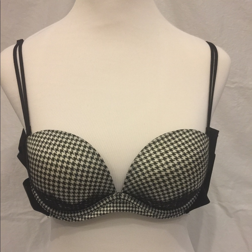 Victoria's Secret Very Sexy Strapless Bra 34A