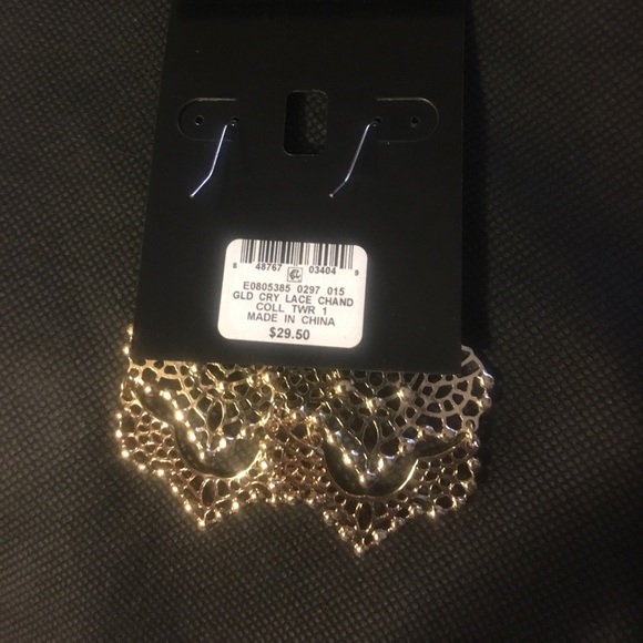 I N C. EARRING 2 1/2" color gold - Picture 2 of 2