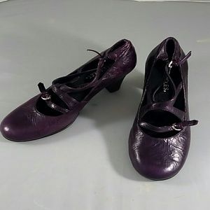 Aerosoles Purple pumps sz 8