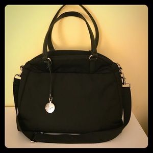 Lo & Sons - The OMG medium overnight bag