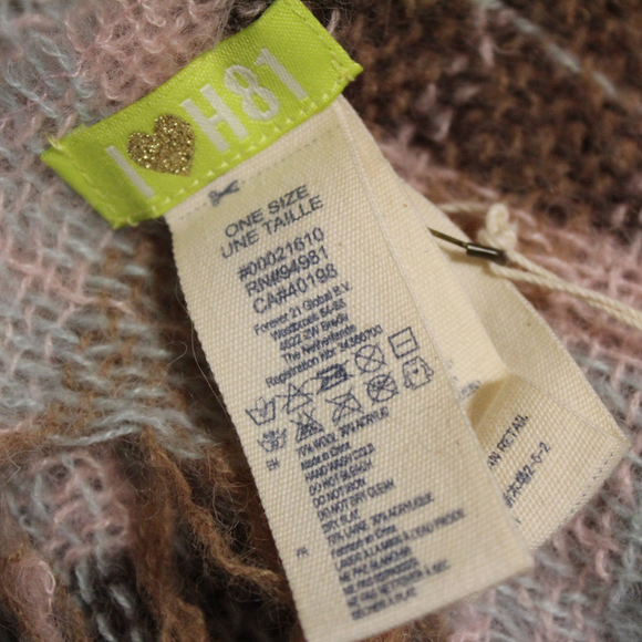 Scarf - Picture 4 of 4