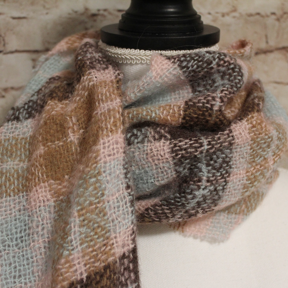 Scarf - Picture 3 of 4