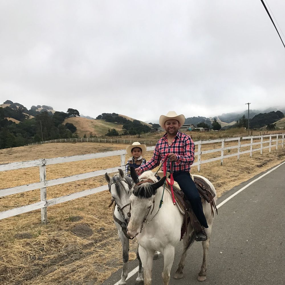 Meet your Posher, Roberto