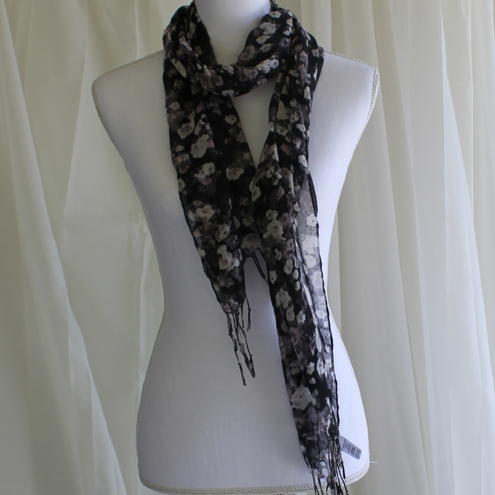 Used Scarf
