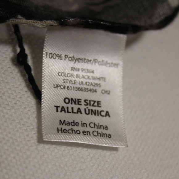 Used Scarf - Picture 4 of 4