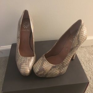 VINCE CAMUTO SNAKESKIN HEELS