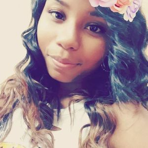 Meet your Posher, Ana