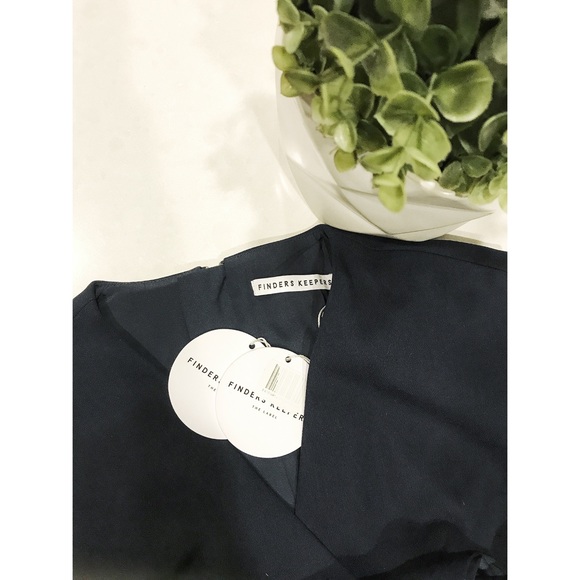 FINDERS KEEPERS THE LABEL Tuxedo Side Cutout Dress - Picture 4 of 4