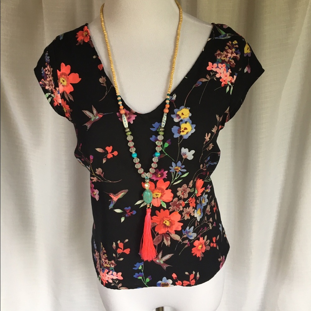 Floral express shirt with crisscross back