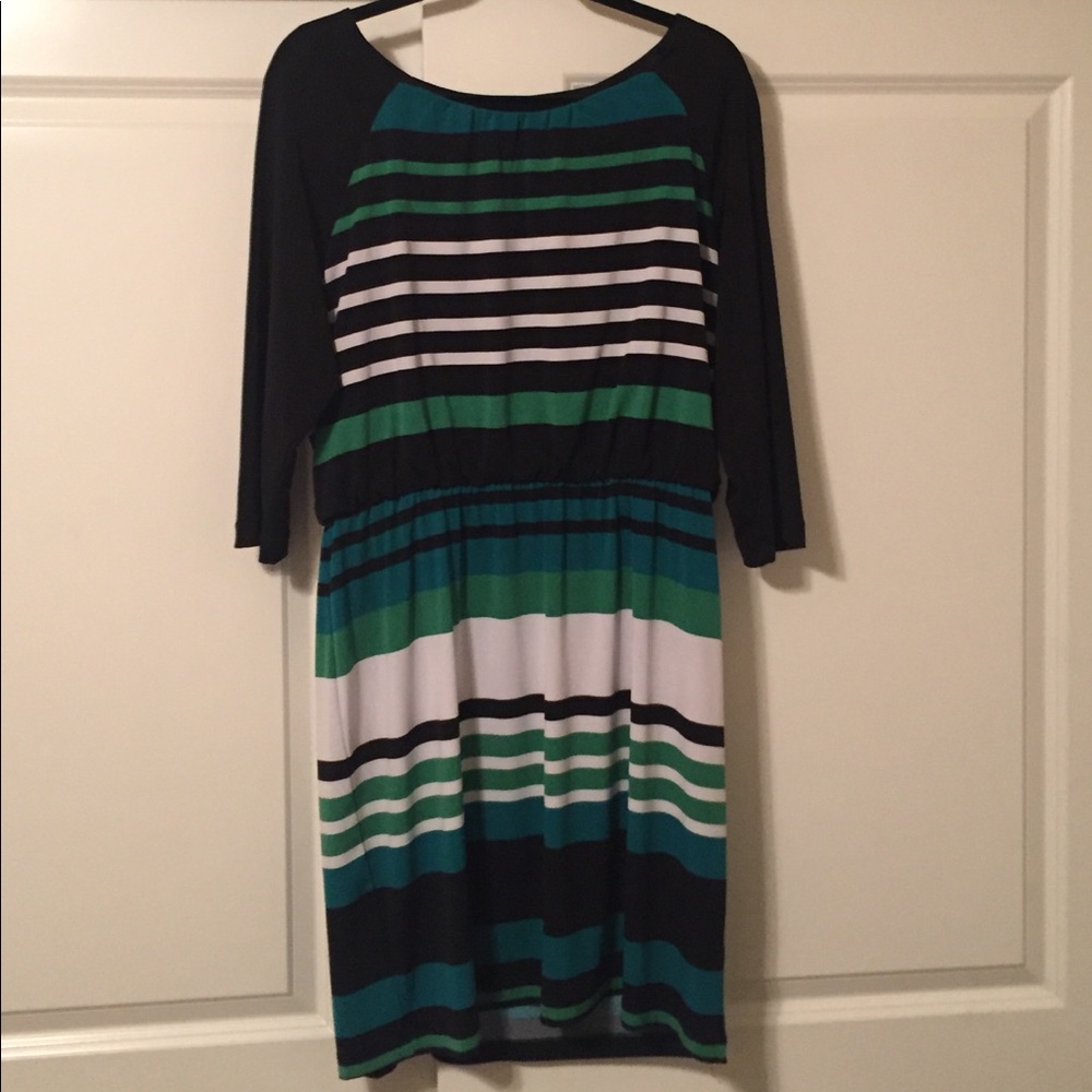 NWOT SHORT STRIPED 3/4 LENGTH SLEEVE DRESS