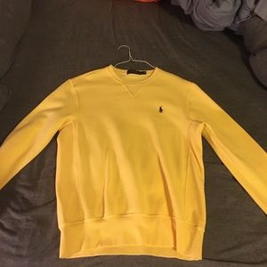 Nice Polo sweatshirt in yellow