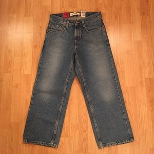 NEVER WORN Levi's Loose Straight 29x25 Jeans