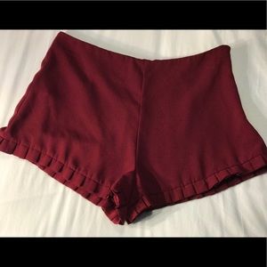 🔥Hot FOREVER 21 trendy wine red shorts🔥