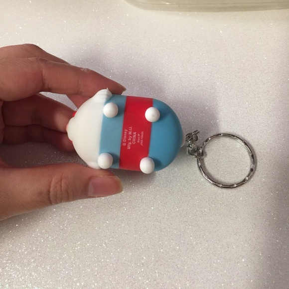 Disney Mr. Rabbit tsum keychain - Picture 3 of 3