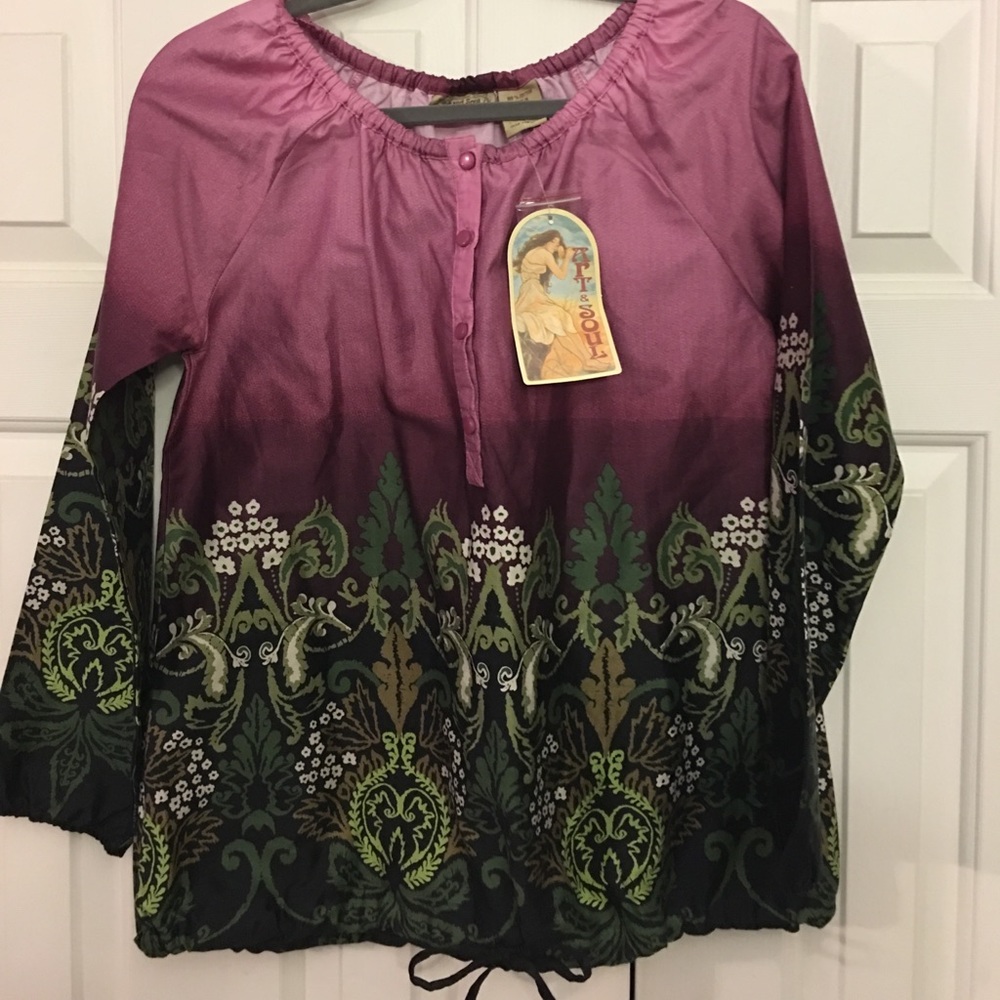 🇺🇸4/$50 NWT$ Art &Soul Top S No trades boho