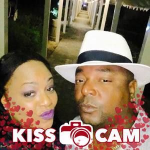 Meet your Posher, Maxine