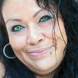 Meet your Posher, Henrietta