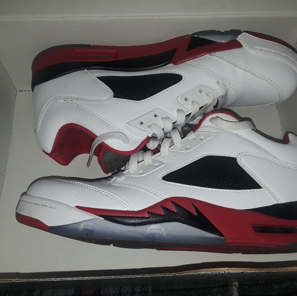 Air Jordan Retro 5