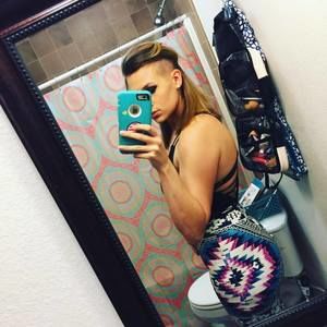 Meet your Posher, Meschelle