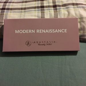 Modern Renaissance Eye Shadow Palette