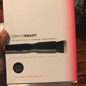 BlendSmart Makeup Brush 💕