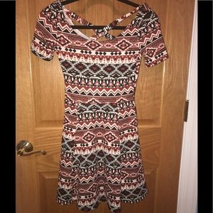 Cute ‼️BRAND NEW ‼️H&M tribal print knit dress