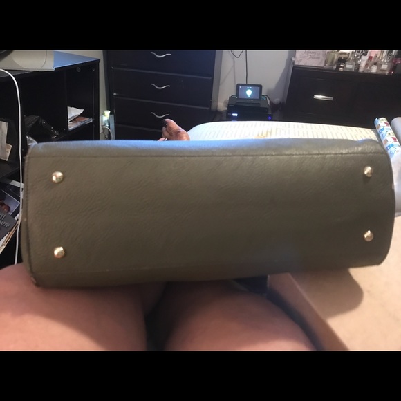 Handbag - Picture 2 of 5