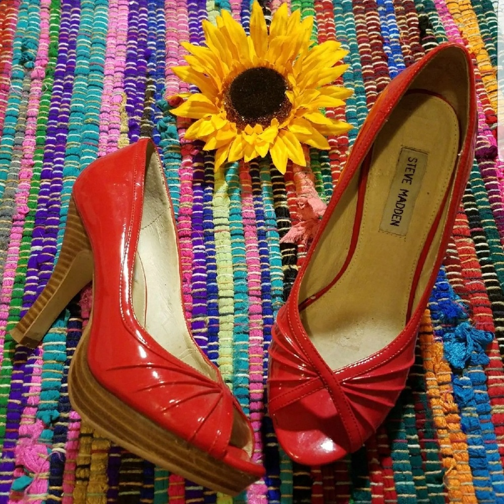 Steve Madden Pin Up Girl Pumps