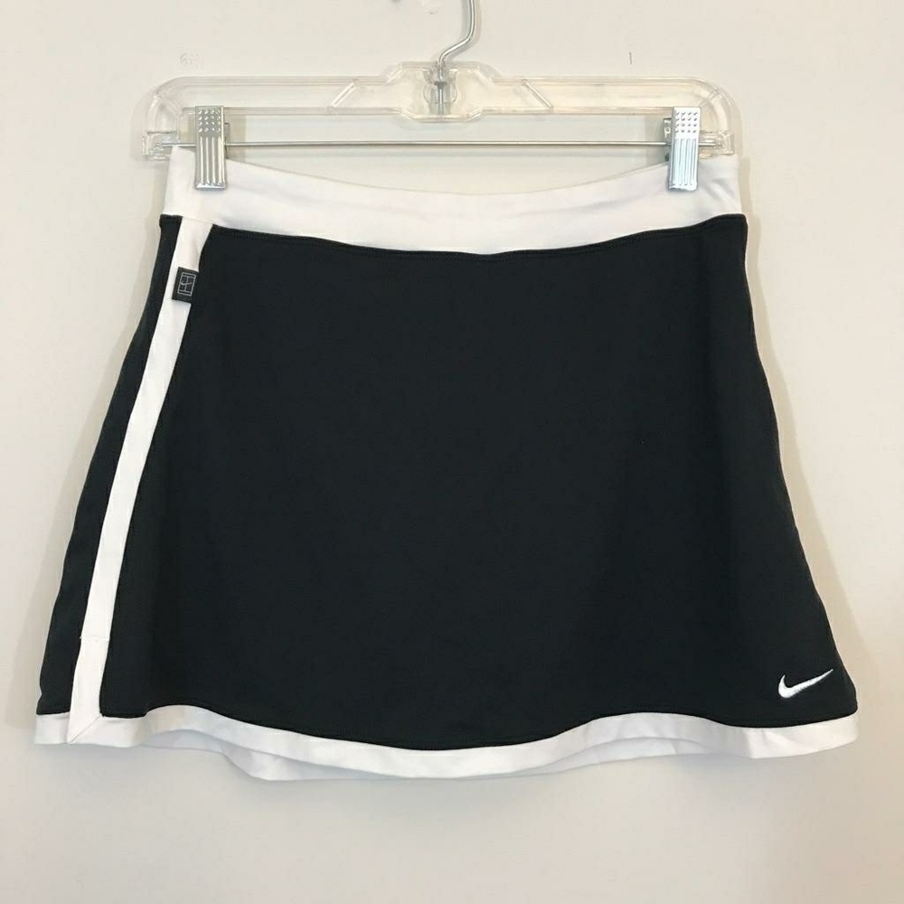 Nike Skort Black & White