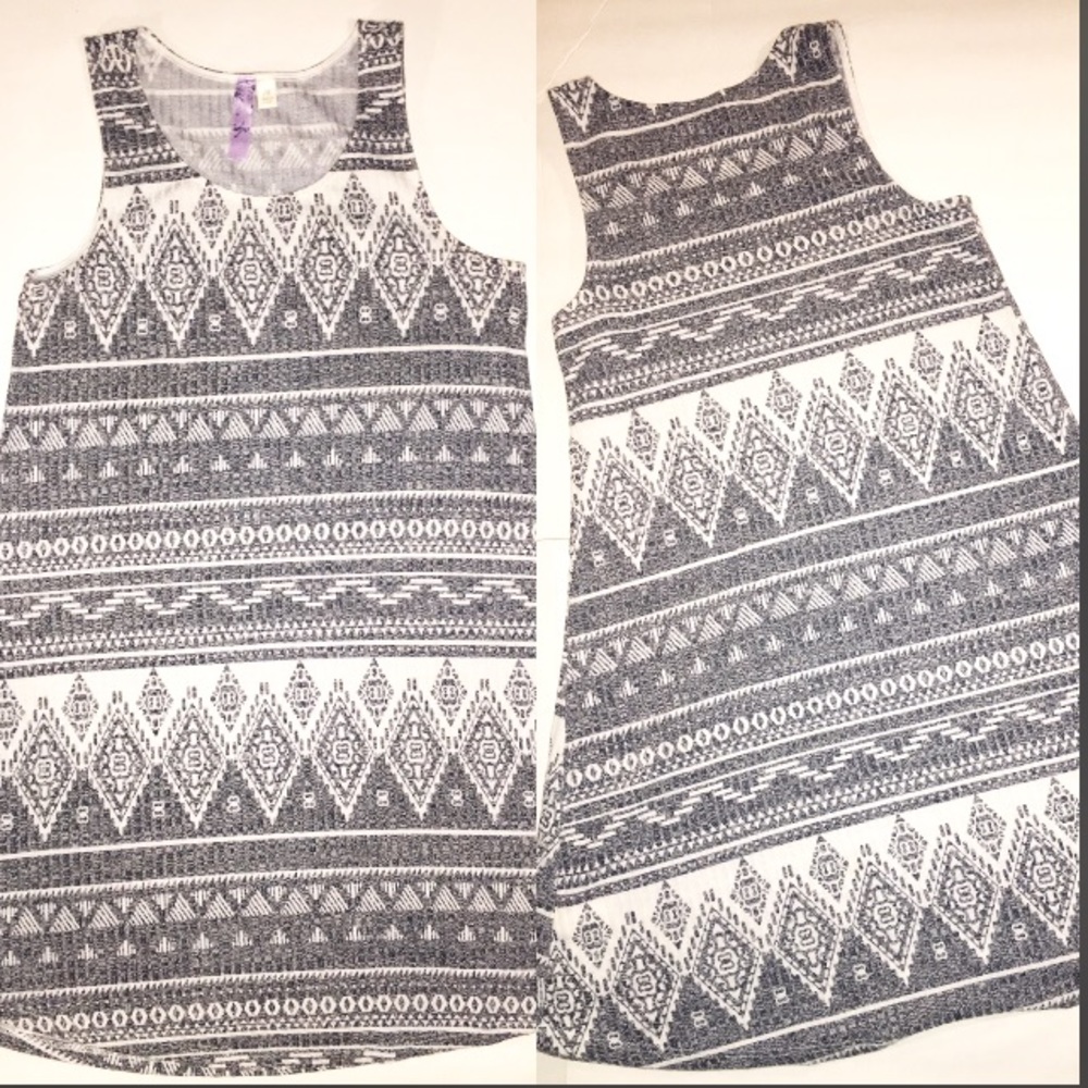 FRANCESCA'S Collection Adorable B&W Print Dress!
