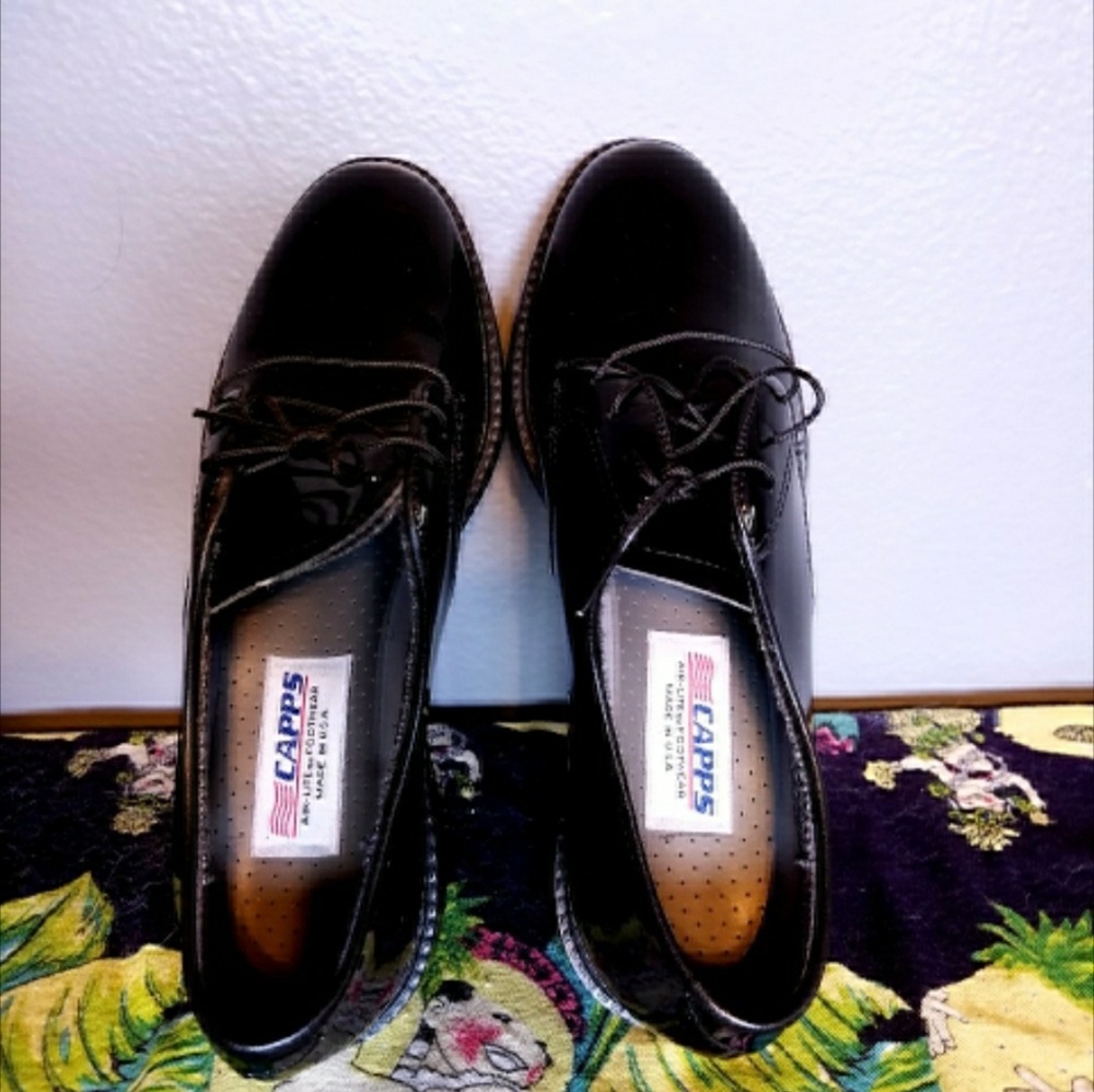 CAPPS Air Light Women's Uniform Shoes