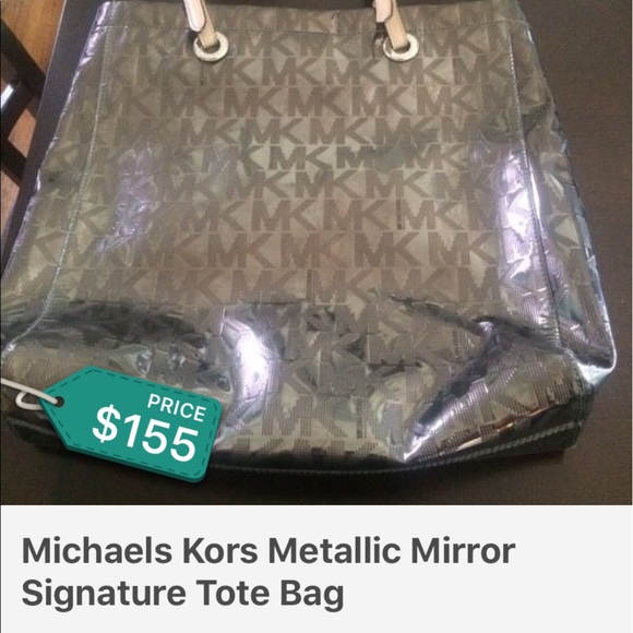 Michael Kors Jet Set Travel Extra-Small Logo Top-Zip Tote  Michael Kors Jett Bag