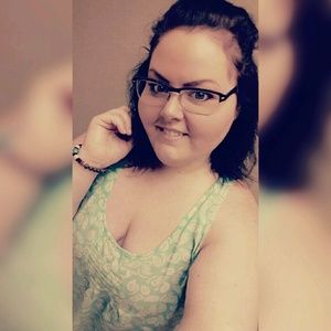 Meet your Posher, Megan