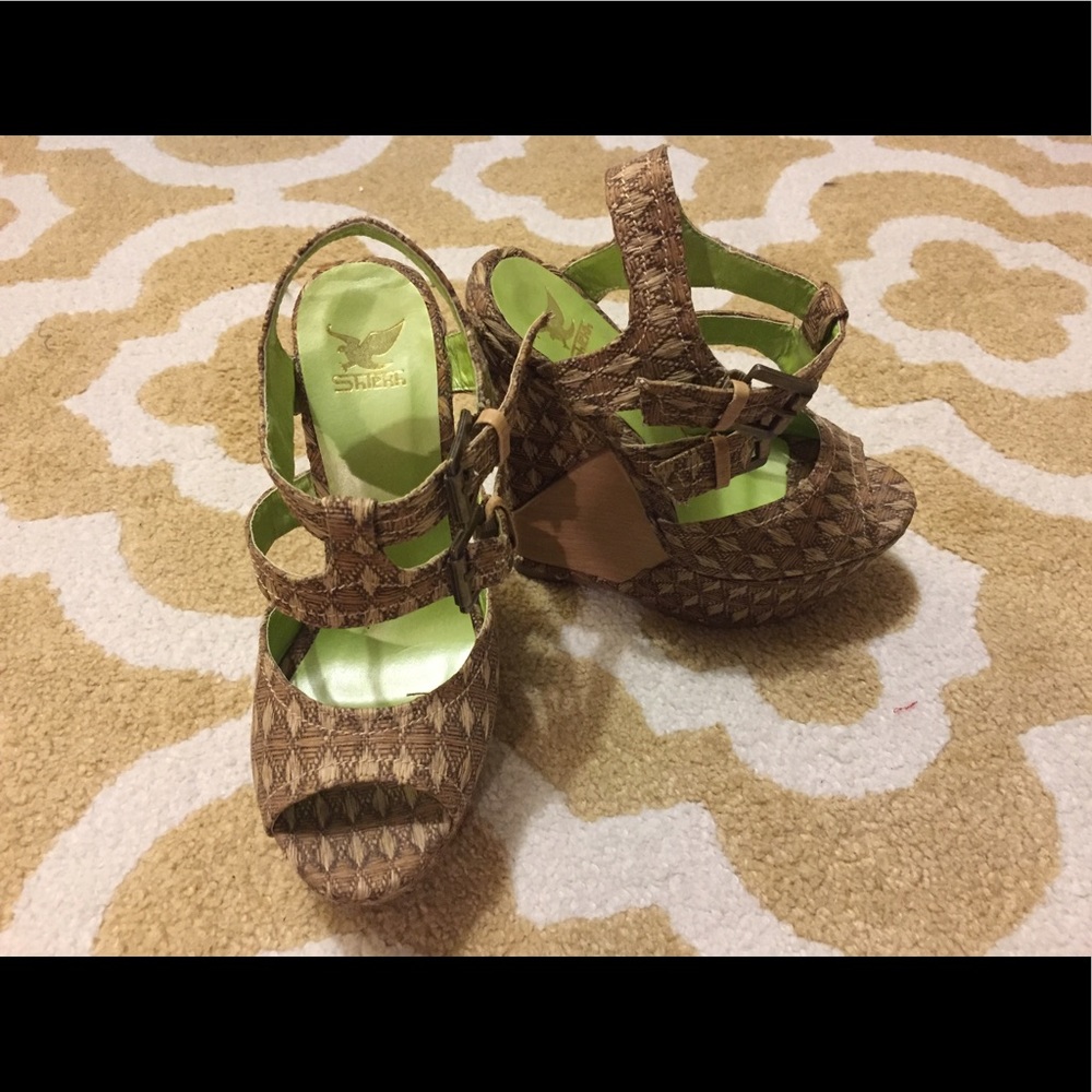 Wooden inspired wedge shoes