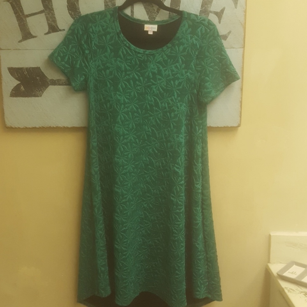 Lularoe carly. Beautiful green color.