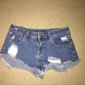 Low rise denim shorts