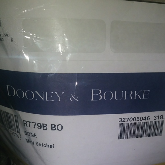 Dooney and Bourke - Picture 2 of 7
