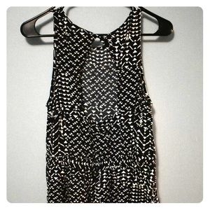 Navy triangle design dress.