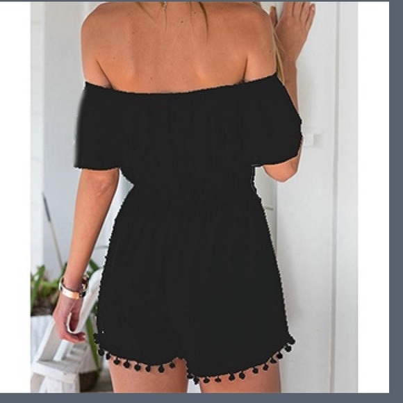 💕HP💕Off the Shoulder Tassel Romper - Picture 2 of 2