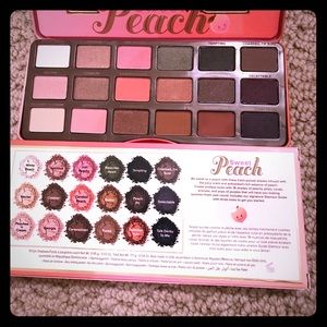 BNIB TOO FACED SWEET PEACH ☀️