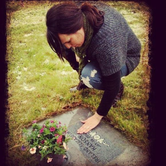 Meet your Posher, Jessica - Picture 1 of 1