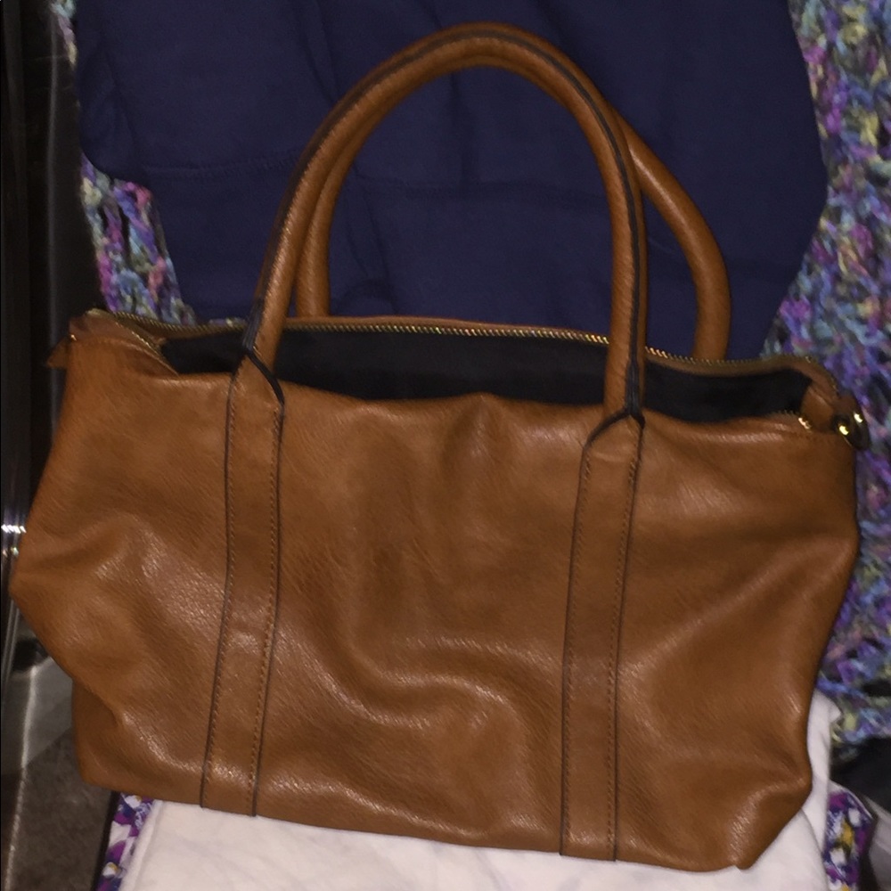 Purse - Picture 1 of 2